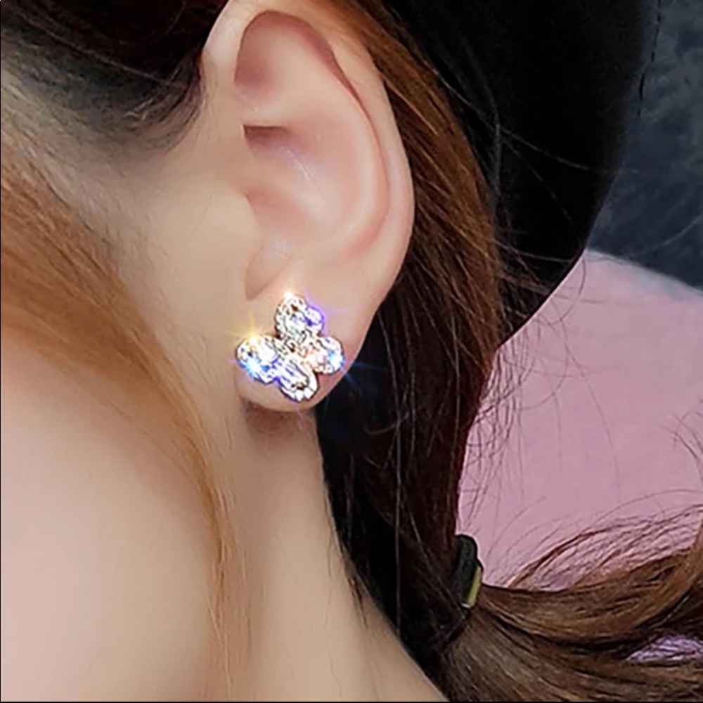 New Women’s Rose Gold Diamond Butterfly Earrings - Picture 3 of 3